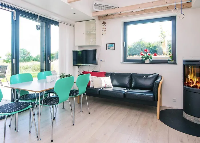 Retreat With Outdoor Whirlpool Nyaraló Årøsund